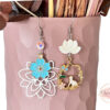 Boucles d'oreilles perle lotus en nacre chat fleurs perles boucles asymétriques par Odacassie