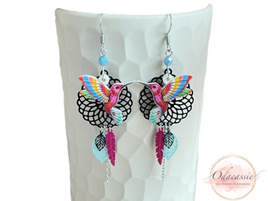 Boucles d'oreilles colibris multicolores esprit attrape-rêves avec pendentifs résine estampes perles par Odacassie